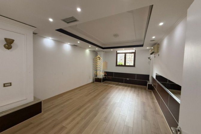 Tirane, jepet me qera ambjent biznesi Kati 1, 110 m² 1.500 € (Rruga Viktor Eftimiu)