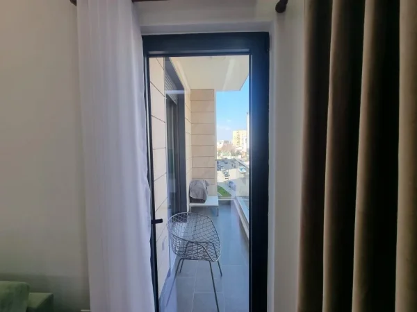 APARTAMENT 2+1 ME QERA PORCELAN KOMPLEKSI ERLI