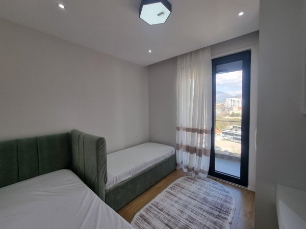APARTAMENT 2+1 ME QERA PORCELAN KOMPLEKSI ERLI