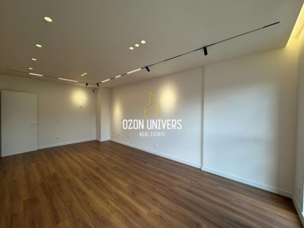 Tirane, jepet me qera apartament 2+1+Ballkon Kati 4, 113 m² 500 € (Univers City, pranë QTU-së)