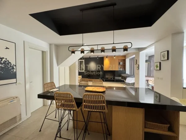 Durres, shes Vile 3+1+Aneks+Ballkon Kati 2, 200 m² 500.000 € (Qerret)