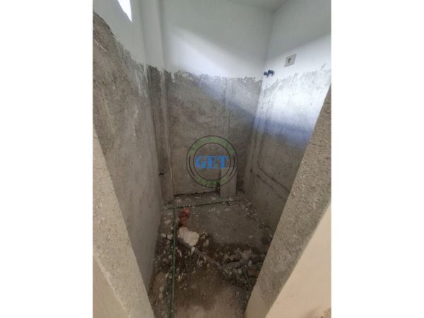 Durres, shitet ambjent biznesi Kati 0, 40 m² 56.000 € (Spitali Amerikan)