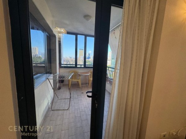 Tirane, jap me qera apartament 2+1+Aneks+Ballkon Kati 7, 125 m² 1.000 € (Bulevardi Dëshmorët e Kombit)