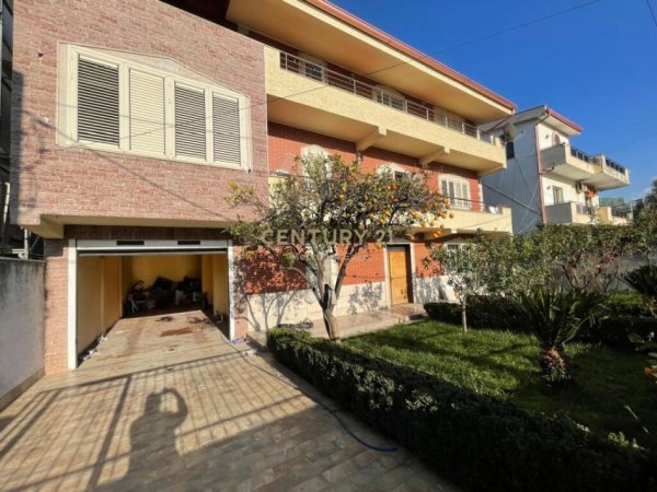 Tirane, jepet me qera Vile 3 Katshe Kati 3, 465 m² 3.500 € (Selite)