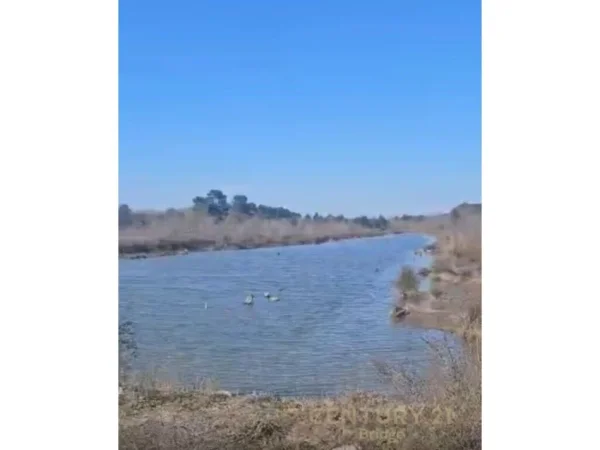 Tirane, shes toke , 169.000 m² 1.900.000 € (Patok)