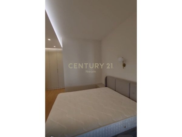 Tirane, jepet me qera apartament 3+1+Aneks+Ballkon Kati 2, 125 m² 1.500 € (REZIDENCA PARK LIFE, LIQENI I THATE)