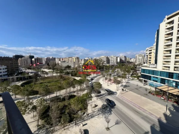 Vlore, shitet apartament 2+1+Ballkon Kati 5, 125 m² (Rruga Çamëria)
