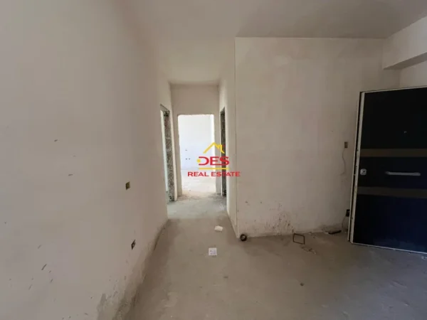 Vlore, shitet apartament 2+1+Ballkon Kati 5, 125 m² (Rruga Çamëria)