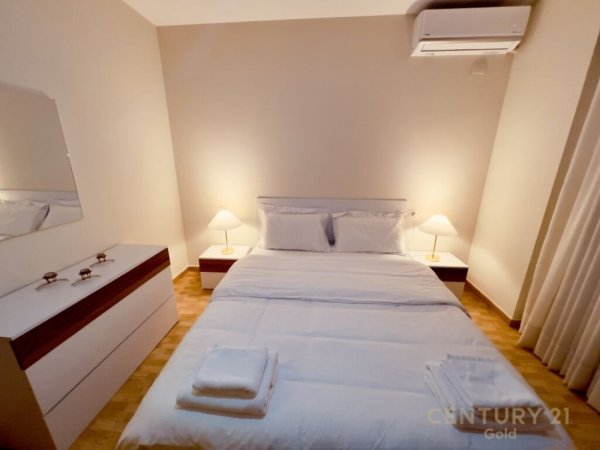 Tirane, jepet me qera apartament 1+1+Aneks+Ballkon Kati 4, 65 m² 650 € (Myslym Shyri)