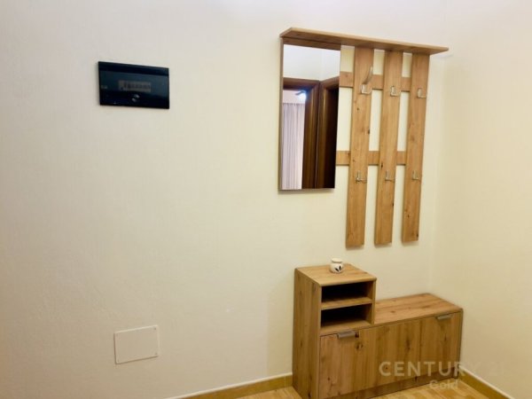 Tirane, jepet me qera apartament 1+1+Aneks+Ballkon Kati 4, 65 m² 650 € (Myslym Shyri)