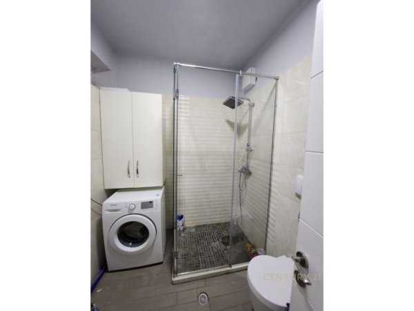 Tirane, jepet me qera apartament 2+1+Aneks+Ballkon Kati 1, 95 m² 750 € (Kodra e Diellit)