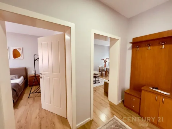 Tirane, jepet me qera apartament 1+1+Aneks+Ballkon Kati 5, 65 m² 650 € (Myslym Shyri)