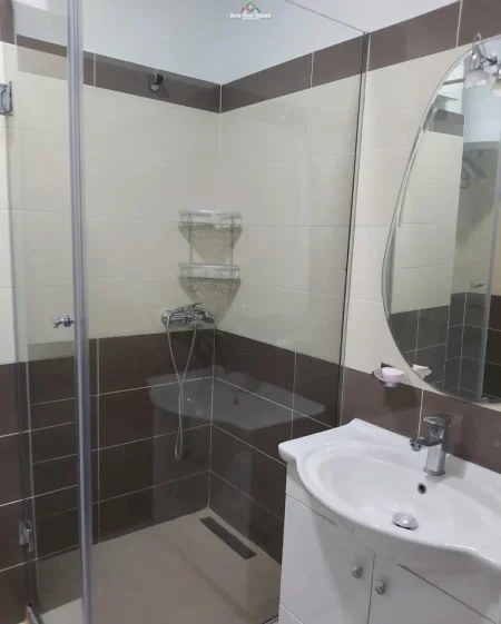 Tirane, jepet me qera apartament 2+1 Kati 2, 85 m² 600 € (kodra e diellit)