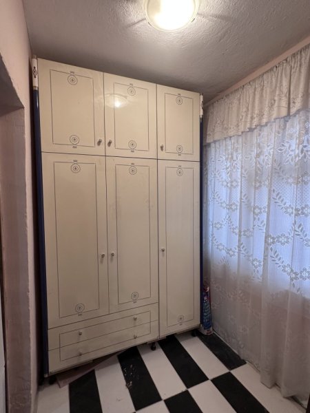 Tirane, jepet me qera shtepi 1+1 Kati 2, 55 m² 400 € (Rruga Nikolla Lena prane Olsi Tattoo)