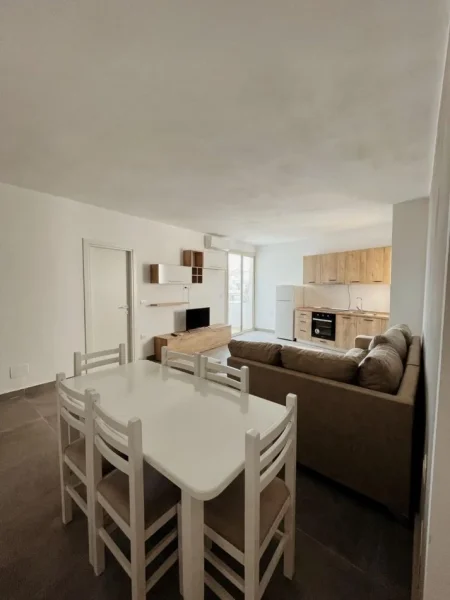 Durres, shitet apartament 1+1+Ballkon Kati 5, 73 m² 120.000 € 