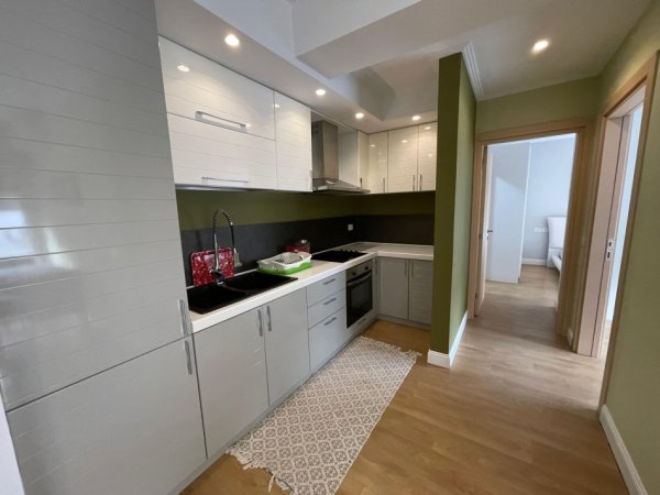 Tirane, jepet me qera apartament 2+1+Ballkon Kati 2, 90 m² 700 € (Kodra e Diellit)