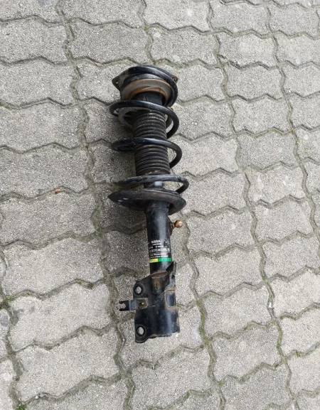 Durres, shes Amortizator Nissan Qashqai, krahu i djathte i shoferit