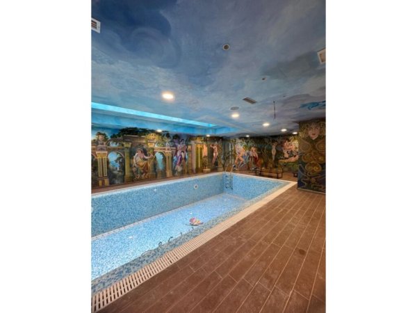 Tirane, jepet me qera ambjent biznesi Kati 0, 589 m² 4.000 € (21 DHJETORI)