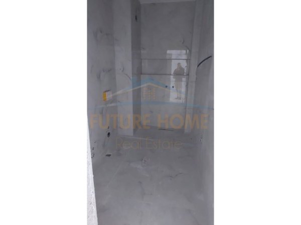 Tirane, shitet apartament 1+1+Ballkon Kati 2, 70 m² 120.000 € (KOMPLEKSI AURA LAPRAKE)