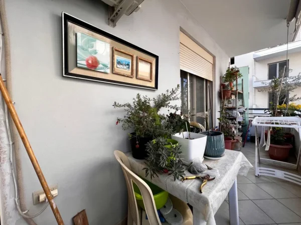 Vlore, shitet apartament 2+1+Ballkon , 100 m² 250.000 € (Lungomare - Vlorë)