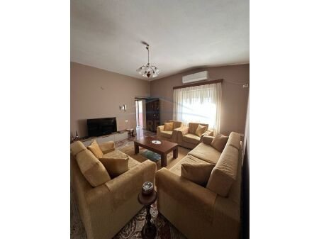 Tirane, jepet me qera apartament 2+1+Verande, Kati 4, 142 m² (Xhamllik, AREA48342)