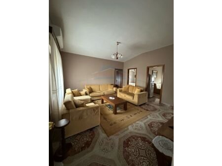Tirane, jepet me qera apartament 2+1+Verande, Kati 4, 142 m² (Xhamllik, AREA48342)