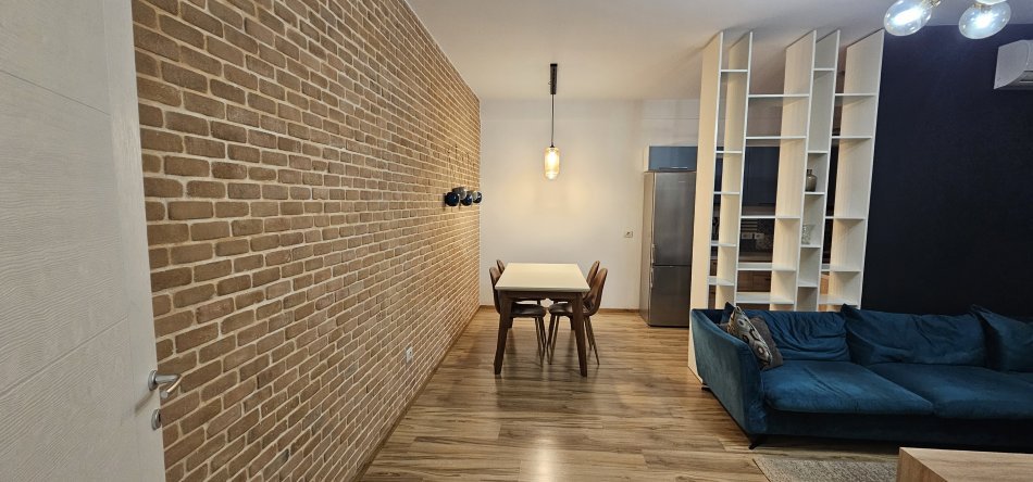 Tirane, jepet me qera apartament 2+1+Ballkon Kati 3, 105 m² 700 € (PARKU OLIMPIK)