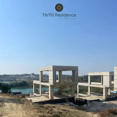 Tirane, shitet Vile 4+1+Ballkon , 339 m² 570.000 € (Residenca Terfili liqeni i Farkes)