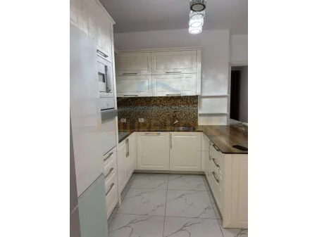 Tirane, shitet apartament 2+1 Kati 5, 88 m² 248.000 € (zogu i zi)