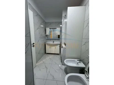 Tirane, shitet apartament 2+1 Kati 5, 88 m² 248.000 € (zogu i zi)