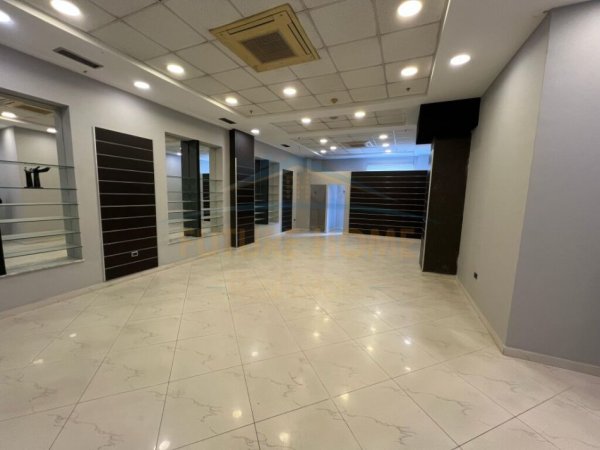 Durres, shitet ambjent biznesi Kati 1, 100 m² 285.000 € (Qendër, Durres)
