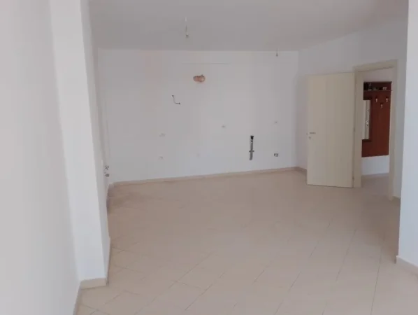 Tirane, shitet apartament 2+1+Aneks+Ballkon Kati 8, 101 m² 118.000 € (astir)