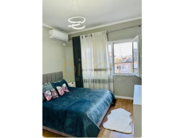 Tirane, shitet apartament 1+1 Kati 4, 126 m² 240.000 € (Brryli, Tirana, Albania)