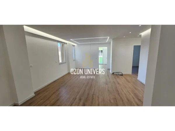 Tirane, shitet apartament 3+1 Kati 1, 120 m² 210.000 € (Don Bosko)