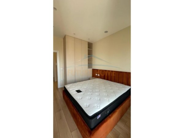 JEPET ME QERA APARTAMENT 1+1 SHKOLLA E KUQE