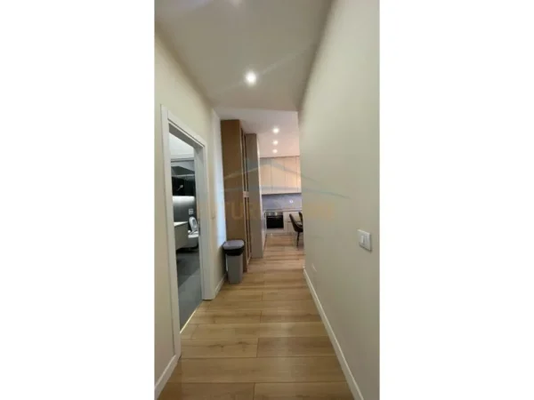 JEPET ME QERA APARTAMENT 1+1 SHKOLLA E KUQE