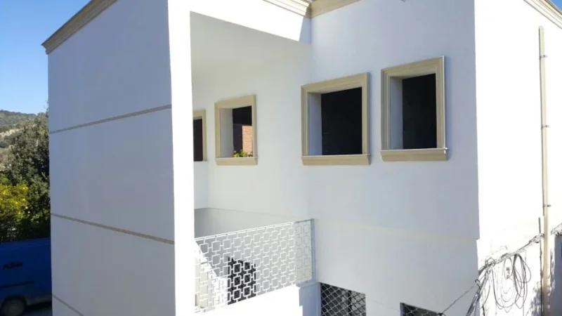 Tirane, shitet ambjent biznesi Kati 2, 115 m² 70.000 € (ndroq)