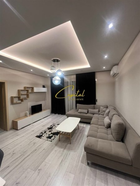 Tirane, jepet me qera apartament 2+1 Kati 4, 105 m² 500 € (ASTIR)