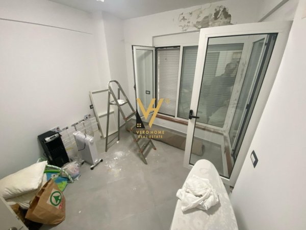 Tirane, jepet me qera apartament 3+1+Ballkon Kati 2, 130 m² 1.200 € (KODRA DIELLIT 1)