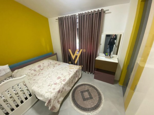 Tirane, jepet me qera apartament 3+1+Ballkon Kati 2, 130 m² 1.200 € (KODRA DIELLIT 1)