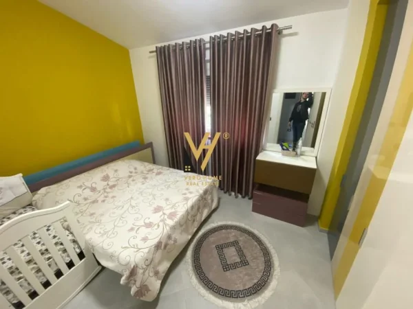 Tirane, jepet me qera apartament 3+1+Ballkon Kati 2, 130 m² 1.200 € (KODRA DIELLIT 1)