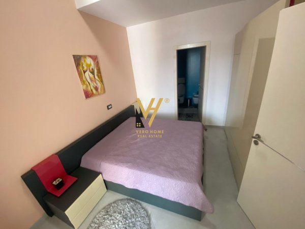 Tirane, jepet me qera apartament 3+1+Ballkon Kati 2, 130 m² 1.200 € (KODRA DIELLIT 1)