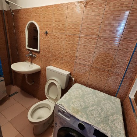 Tirane, jepet me qera apartament 1+1 Kati 1, 70 m² 330 € (allias)