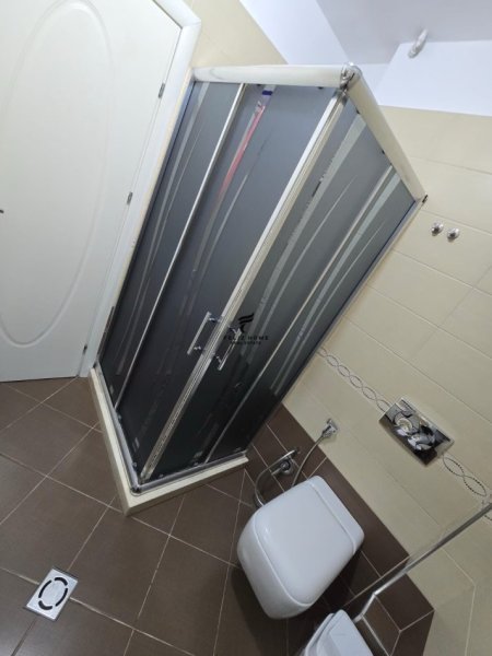 Tirane, jepet me qera apartament 1+1+Ballkon Kati 3, 70 m² 550 € (VASIL SHANTO)