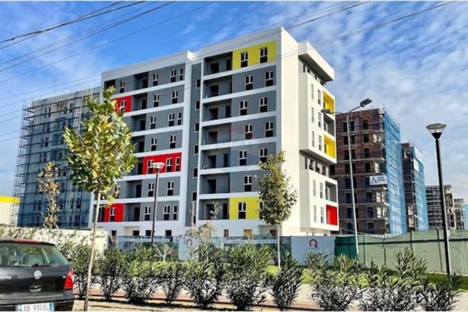 Tirane, shes apartament 1+1 Kati 8, 58 m² 64.000 € (gryka e kacanikut)