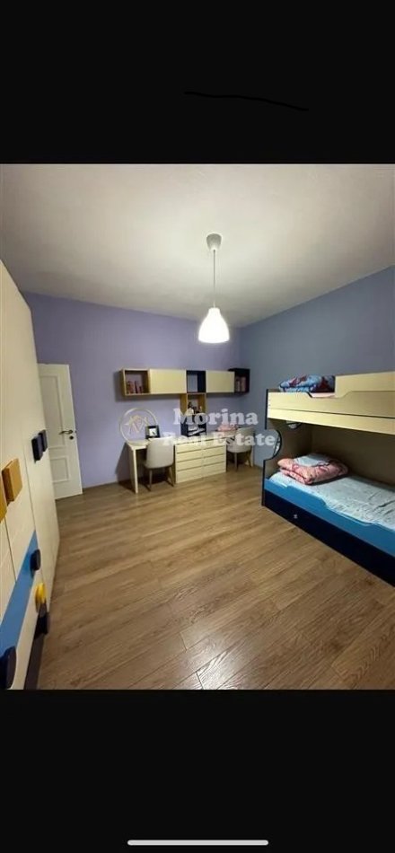 Tirane, jepet me qera apartament 2+1 Kati 1, 130 m² 450 € (Laprake)
