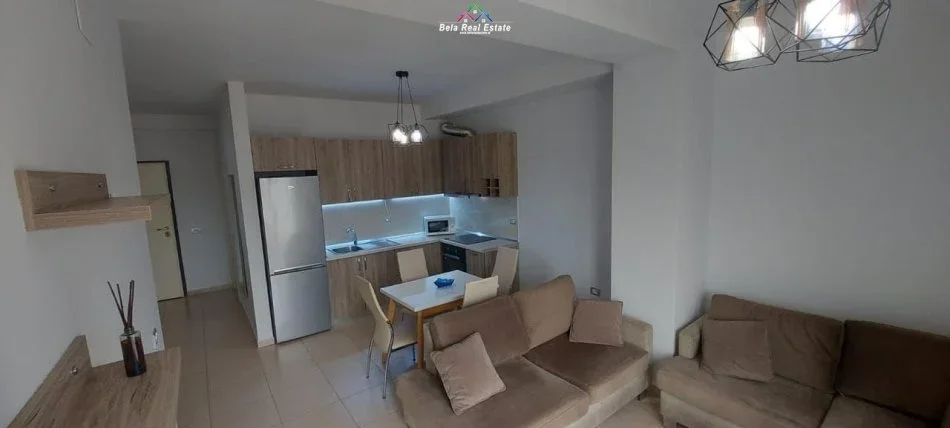 Tirane, jepet me qera apartament 1+1+Ballkon Kati 8, 68 m² 550 € (selvia)