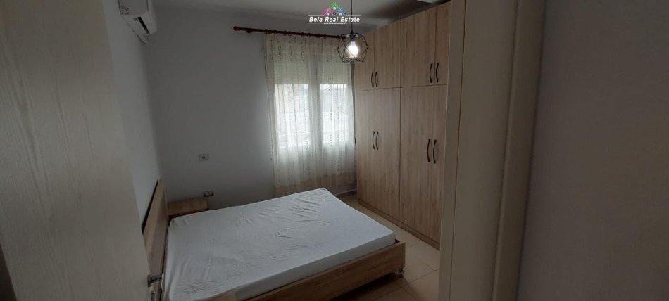 Tirane, jepet me qera apartament 1+1+Ballkon Kati 8, 68 m² 550 € (selvia)