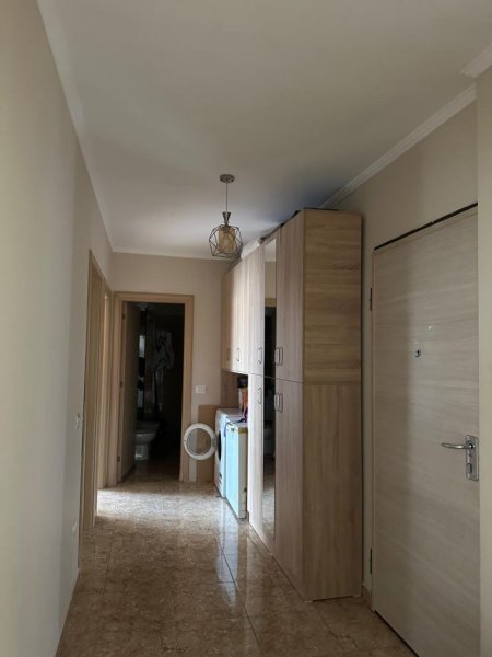 Tirane, jepet me qera apartament 2+1 Kati 2, 94 m² 599 € (Liqeni i That)