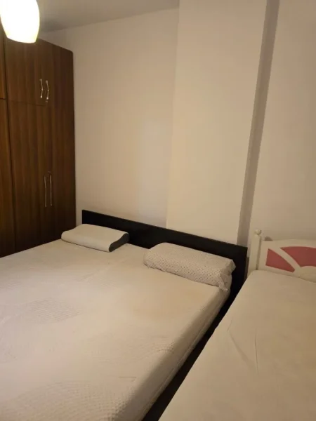 Tirane, shitet apartament 1+1+Ballkon , 72 m² 98.000 € (Bulevardi Migjeni)